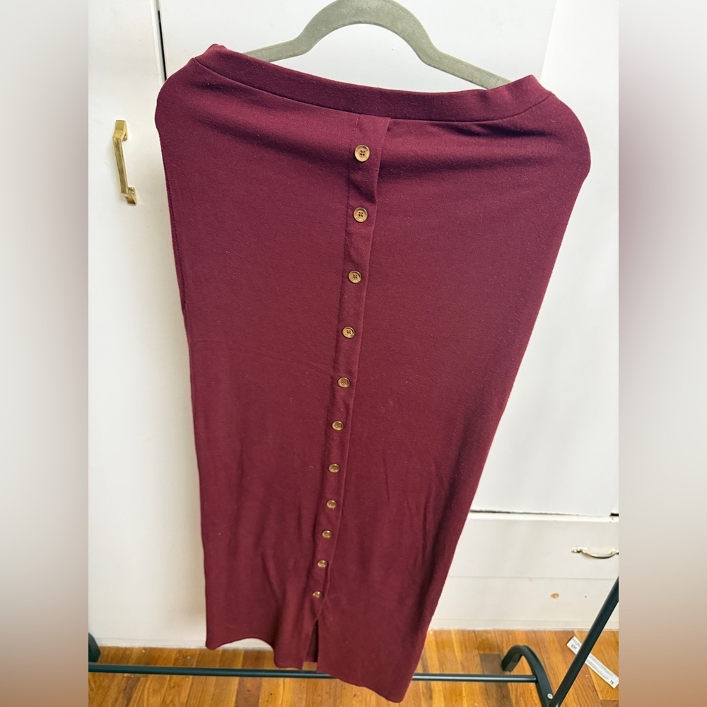 Button-Front Burgundy Womens Skirt M/L